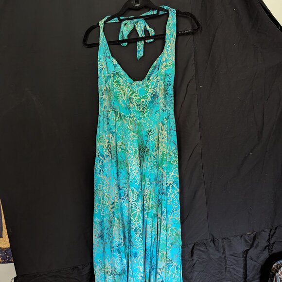 Pyramid Collection Halter Smocked Dress - Mediumj - Picture 3 of 6